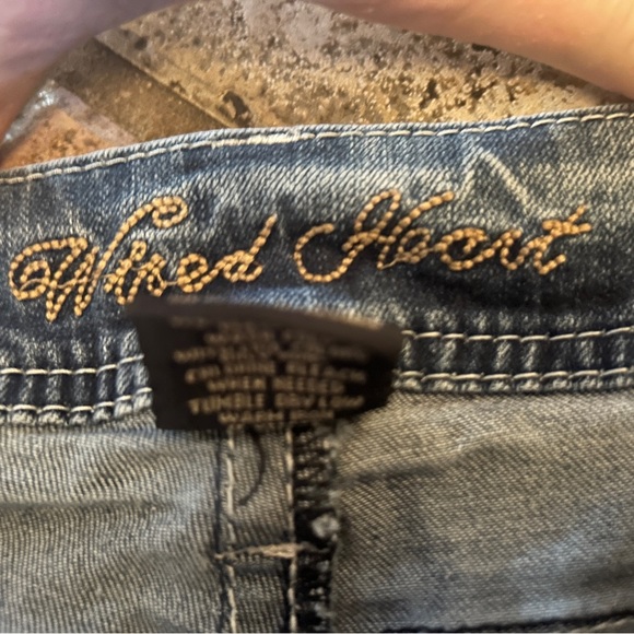 Women’s Wired Heart Size 30 Jeans - Picture 5 of 13